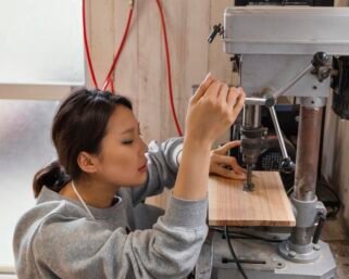 Custom Compression Molding Services That Deliver Strength, Precision, and Lasting Durability